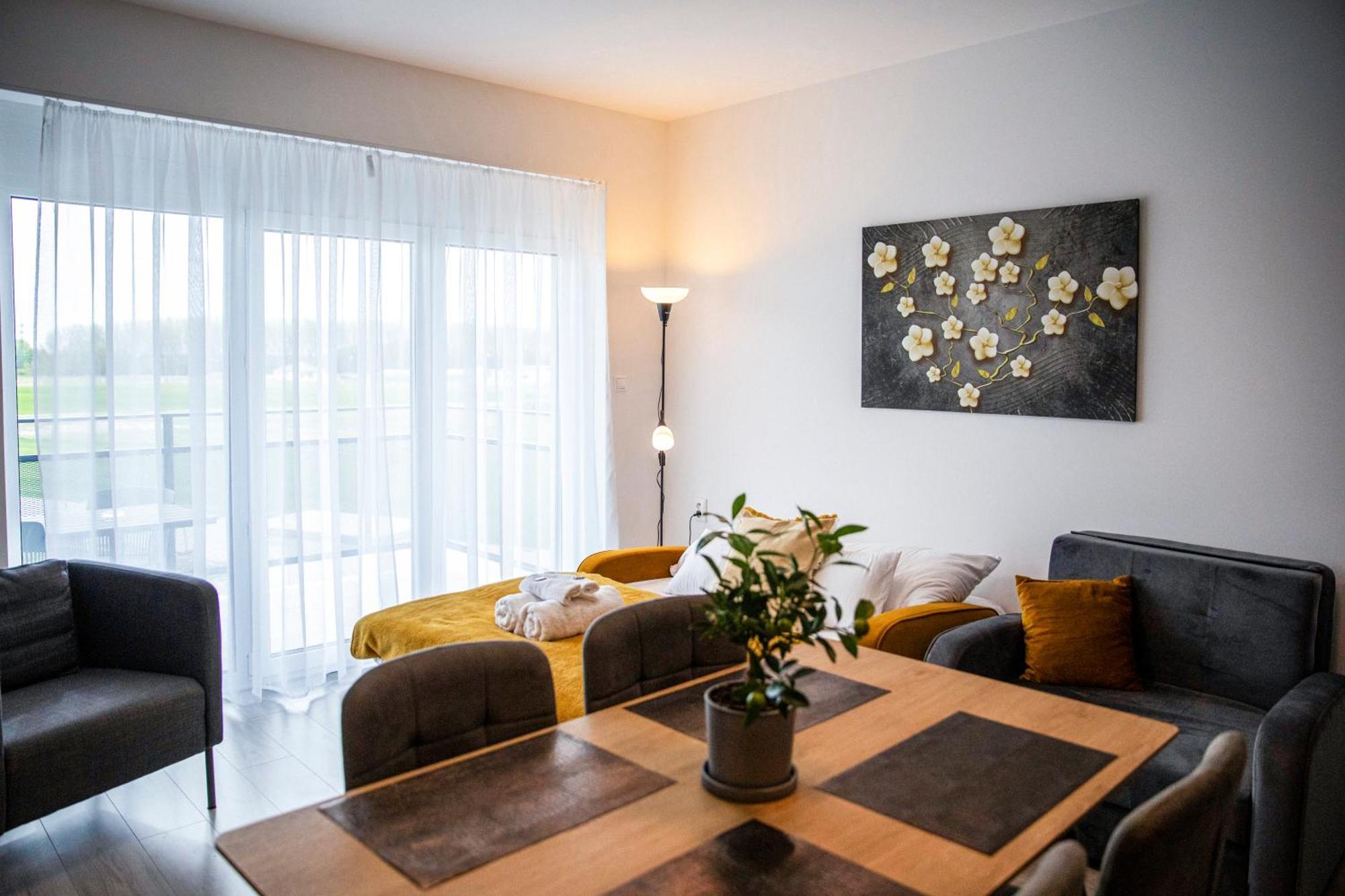 Kinga Apartman Дунайска-Стреда Экстерьер фото