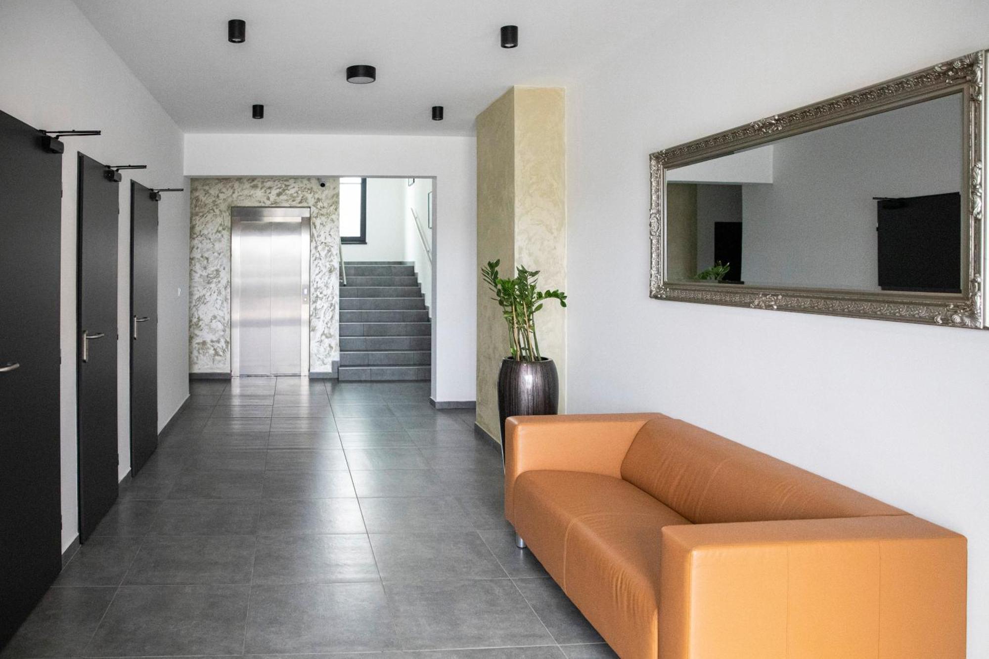 Kinga Apartman Дунайска-Стреда Экстерьер фото